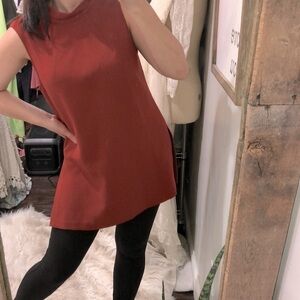 Trina Turk tunic top with side slits rust orange colorway size 10